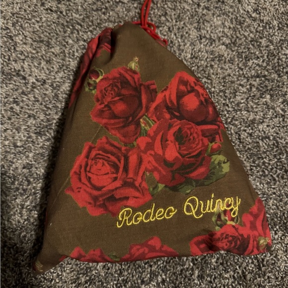 Isabella Concho Belt -Black with turquoise - Picture 3 of 3